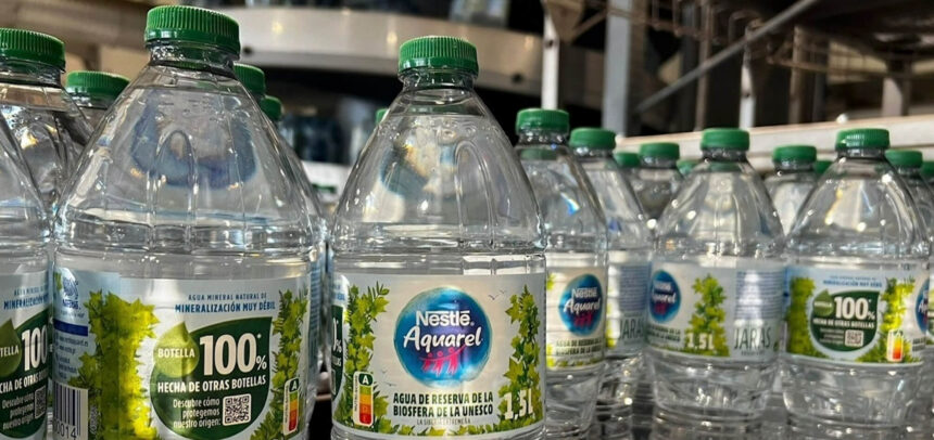 Los envases de 0,75 cl y 1,5 litros de Nestlé Aquarel ya contienen 100% plástico reciclado