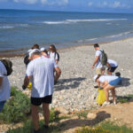 Jornada de voluntariado en las playas de Sitges - Autopistas